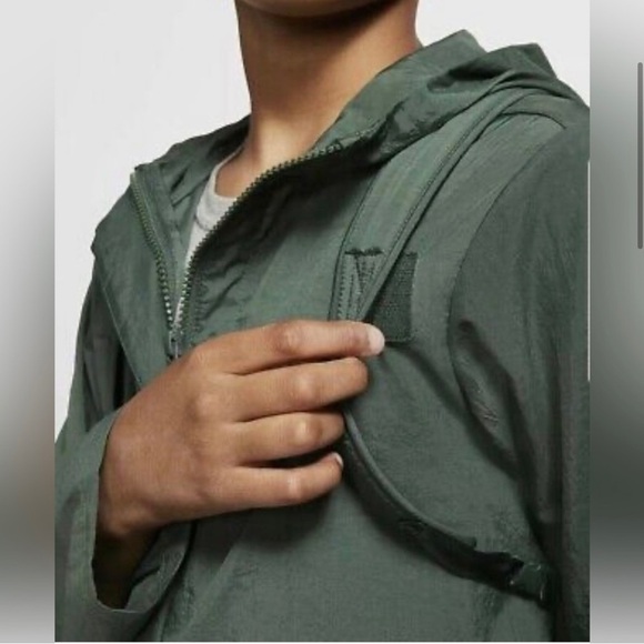 Nike Tech Pack Boys Backpack Jacket
Sz S Green Bv3559-370 Fast RARE - Picture 5 of 7
